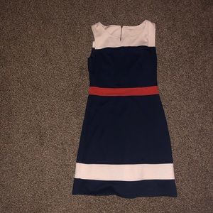 Blue white and red 41 hawthorn dress in good shape. Fits like a large 4, small 6